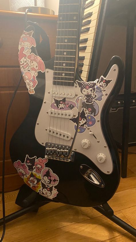 Hello Kitty Guitar, Kuromi And My Melody, Reading Sheet Music, Guitar Stickers, Rockstar Aesthetic, Electric Guitar Design, Guitar Obsession, Fender Electric Guitar, Guitar Pics