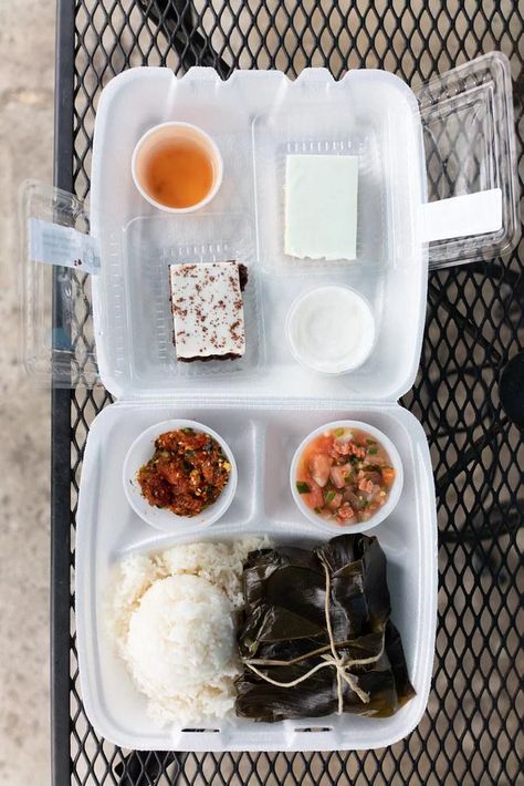 What Is A Hawaiian Plate Lunch? - Onolicious Hawaiʻi Traditional Hawaiian Food, Hawaiian Dessert, Haupia Pie, Hawaiian Plate Lunch, Hawaiian Desserts, Lau Lau, Ahi Poke, Coconut Jelly, Hawaiian Dishes