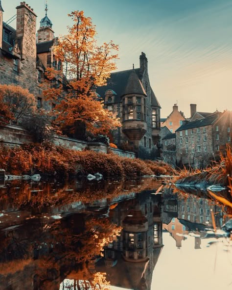 Beaux Arts Architecture, Dean Village Edinburgh, Scotland Nature, Scotland Aesthetic, New England Aesthetic, Villa Modern, England Aesthetic, Villain Aesthetic, Villain Outfits