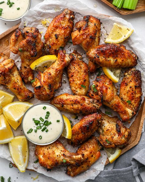 Perfectly crispy on the oustide, tender in the middle and bursting with fresh lemon and garlic flavor! These are the best and easiest lemon chicken wings you'll ever make! (And perfect for a game day appetizer too!) Lemon Pepper Dry Rub, Chicken Wings Air Fryer, Dry Rub Chicken, Wings Air Fryer, Dry Rub Chicken Wings, Lemon Pepper Chicken Wings, Garlic Chicken Wings, Chicken Shawarma Recipe, Lemon Pepper Wings