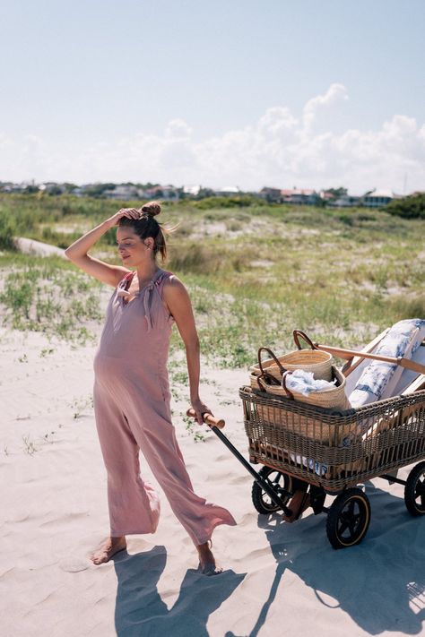 Last Week Of Pregnancy, Bringing Up Bebe, Beach Maternity Pictures, Pregnancy Months, Julia Berolzheimer, Beach Maternity, Gal Meets Glam, Stylish Maternity, Pregnancy Outfits