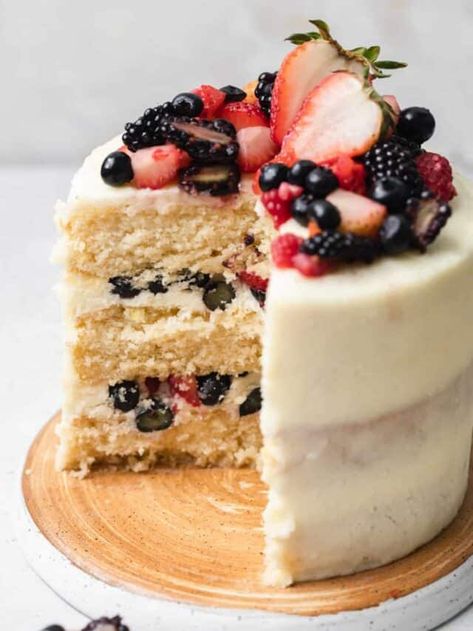 Lemon Berry Mascarpone Cake, Lemon Blueberry Mascarpone Cake, Berry Mascarpone Cake, Light Lemon Cake, Mascarpone Buttercream, Lemon Cake Filling, Mascarpone Cake, Cakes For Sale, Moist Lemon Cake