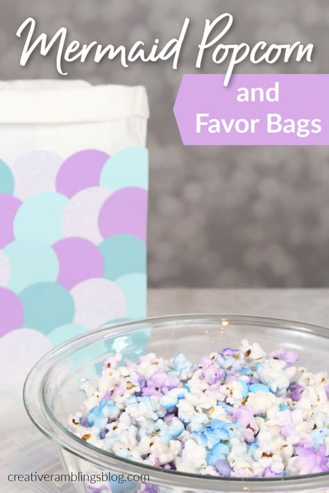 Learn how to make mermaid popcorn and DIY mermaid favor bags. Perfect for a kids mermaid themed party! #mermaids Mermaid Birthday Party Goodie Bag Ideas, Party Favors Mermaid Theme, Mermaid Favor Bags, Mermaid Birthday Party Goodie Bags, Mercat Birthday Party, Mermaid Birthday Party Food Ideas, Mermaid Recipes, Mermaid Popcorn, Diy Mermaid Party