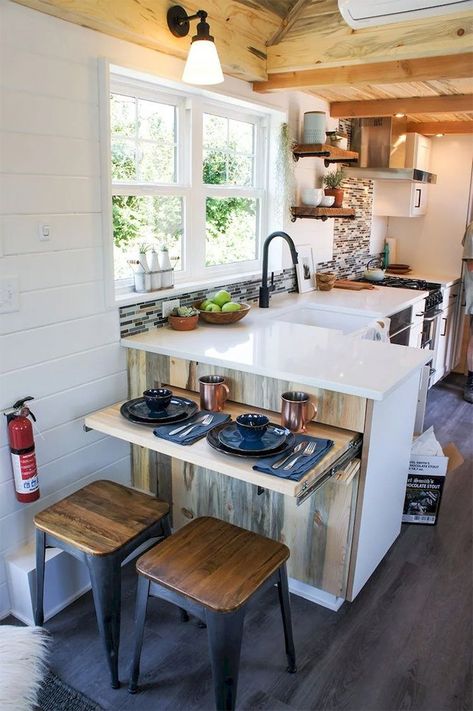 Tiny House Kitchen Storage, Design Casa Piccola, Organiser Cucina, Wohne Im Tiny House, Model Dapur, Pelan Rumah, Casa Loft, Tiny House Interior Design, Interior Design Per La Casa