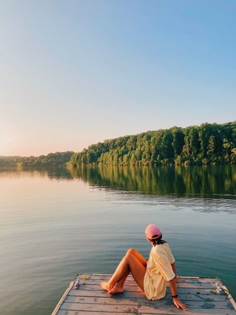 Aesthetic Lake, Granola Girl Aesthetic, Lake Girl, Adventure Aesthetic, Summer Goals, Inspiration Instagram, Granola Girl, Summer Feeling, 2023 Vision Board