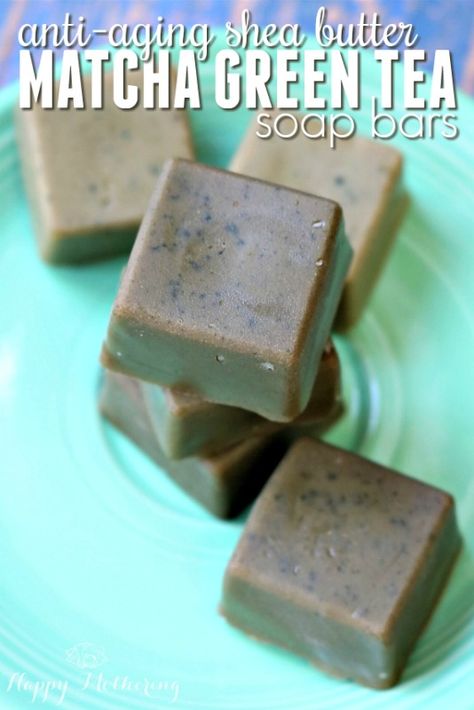 Herb Apothecary, Soap Bar Recipe, Diy Toiletries, Homesteading Life, Green Tea Soap, Diy Soap Bars, Powder Soap, Diy Soap Recipe, Diy Fragrance