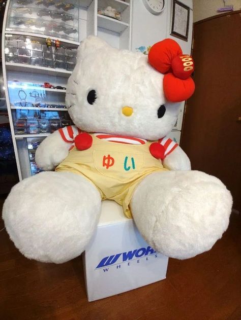 #hellokitty #kawaii #cute #plush #plushies #plushcore #pinterest #adorable Large Hello Kitty Plush, Huge Hello Kitty Plush, Adorable Plushies, Hello Kitty Gifts, Sanrio Stuff, Hello Kitty Jewelry, Kitty Images, Hello Kit, Kitty Plush