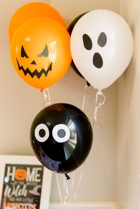 Spooktacular Bash | CatchMyParty.com Elegant Halloween Party, Backyard Halloween Party, Halloween Bingo Cards, Outdoor Halloween Parties, Family Halloween Party, Halloween Countdown Calendar, Halloween Party Snacks, Halloween Party Ideas, Spooky Halloween Party