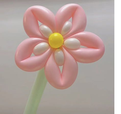 Flower Ballons Ideas, Ballon Animal, Balloon Twisting Ideas, Ballon Diy, Balloon Flower Bouquet, Cute Balloons, Balloon Decorations Diy Tutorials, Baloon Art, Flower Balloons