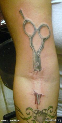 Scissors Tattoo Design, Victorian Scissors, Cosmetology Tattoos, Shears Tattoo, Hairdresser Tattoos, Hairstylist Tattoos, Cosmos Tattoo, Barber Tattoo, Bow Tattoo