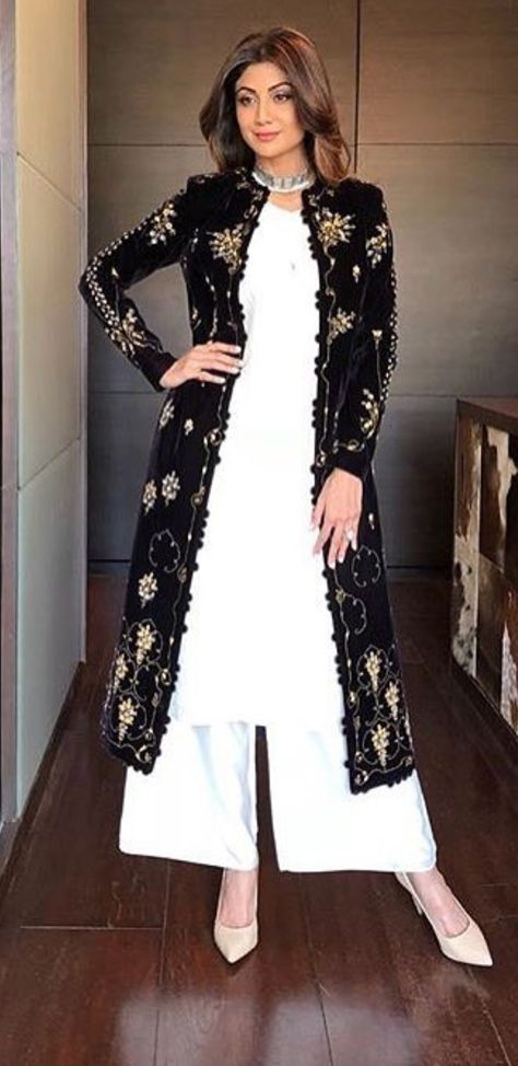 #pintrest@Dixna deol Long Jacket Outfit Western, Jacket Style Kurti Long With Plazo, Pakistani Western Outfits, Jacket Salwar Suit, Jacket Suits Indian, Long Jacket Outfit Indian, Indo Western Outfit Ideas, Jacket Style Kurti, Indo Western Outfits