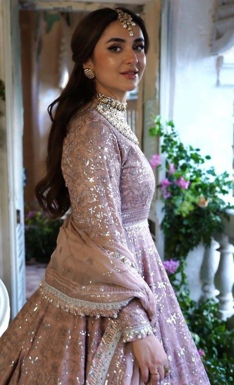 Engagement Looks, Engagement Dress For Bride, Desi Wedding Dresses, Indian Bride Outfits, Desi Fashion Casual, Pakistani Fancy Dresses, Pakistani Fashion Party Wear, Beautiful Pakistani Dresses, Bridal Dress Fashion