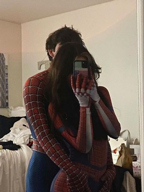 Couples Halloween Outfits, Cute Couple Halloween Costumes, Cute Couple Outfits, Cute Relationship Photos, Matching Couple Outfits, Cute Couples Photos, Couples Poses For Pictures, Couple Halloween, Cute Relationship Goals