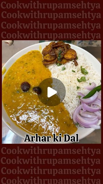 Arhar Dal Recipe, Urad Dhal Recipe, Daal Dhokli Recipe Video, Daal Recipe Indian Yellow, Daal Recipes, Indian Sides, Tarka Dal, Ginger Garlic Paste, Red Chilli Powder