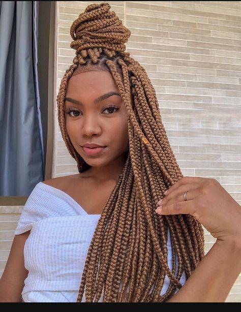 Individual Braids Hairstyles, Brown Box Braids, Colored Box Braids, Tan Skin Blonde Hair, Blonde Box Braids, Braid Inspiration, Short Box Braids, Jumbo Box Braids, Cute Braided Hairstyles