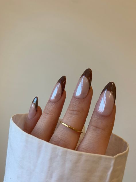 Nails shape Glazed Donut French Tip, Red Wedding Nails, Hailey Bieber Nails, Bieber Nails, Nails Shape, Brown French, Glazed Donut, Nails Salon, Minimal Nails