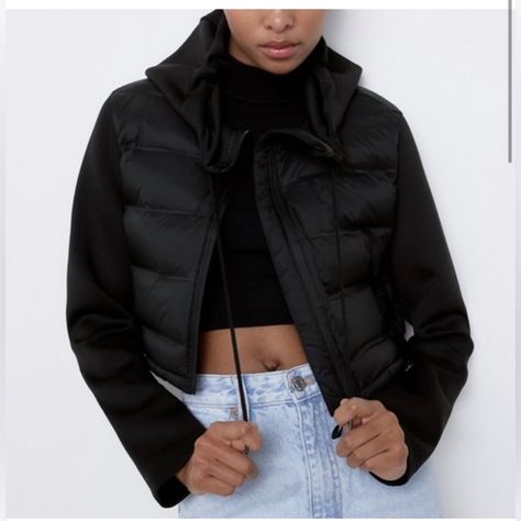 Zara black cropped puffer jacket Cropped Puffer Jacket, Zara Jackets, Black Crop, Zara Black, Black Jacket, Wearing Black, Puffer Jacket, Casual Style, Puffer