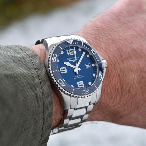 Review - Longines HydroConquest 43mm Blue Dial and Bezel Longines Hydroconquest, Monochrome Watches, Bracelets With Meaning, Authentic Watches, 3 O Clock, Dive Watches, Blue Ceramics, Steel Bracelet, Men's Collection