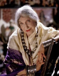 Zestyverse: Women You Should Know - Beatrice Wood Mode Over 50, Beatrice Wood, Woman Artist, Photography Artist, Women Artists, Advanced Style, Ageless Style, Wise Women, Ageless Beauty