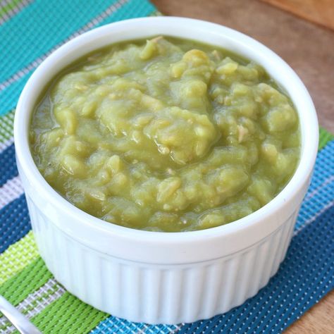 Mushy Peas Recipe, Yorkshire Recipes, Fish And Chips Restaurant, British Fish And Chips, Fish N Chips Recipe, Best Fish And Chips, Mushy Peas, Peas Recipe, English Peas