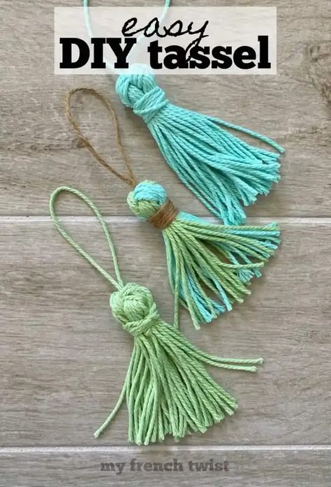 how to make a tassel - My French Twist Tassels Diy Tutorials, Keychain Diy Easy, Crochet Tassels, Make A Tassel, Ribbon Flip Flops, Tassel Crafts, How To Make Tassels, Cottage Market, Trendy Diy