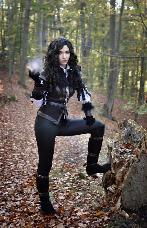 Yennefer Yennefer Cosplay, Witcher Cosplay, Armadura Cosplay, Steam Girl, Yennefer Of Vengerberg, Female Armor, Epic Cosplay, Marvel Cosplay, Steampunk Costume