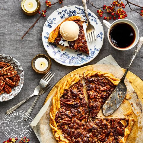 Pecan Galette, Thanksgiving Pie Recipes, Maple Pumpkin, Chocolate Pecan Pie, Oat Crumble, Fruit Crisp, Blueberry Crumble, Thanksgiving Pies, Best Pie