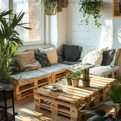 Upcycled Pallet Furniture for a Sustainable Living Room - Recipes Time Wood Pallet Couch, Pallet Bank, Sustainable Living Room, Unique Coffee Tables, Pallet Furniture Ideas, Craft Shelves, Pallet Couch, Pallet Furniture Living Room, Pallet Shelves