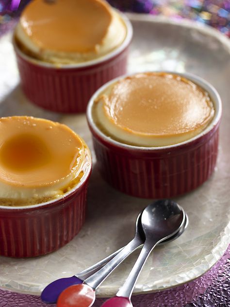 Cheesecake Flan recipe from Ingrid Hoffmann via Food Network Cheesecake Flan, Make Cheesecake, Flan Recipe, How To Make Cheesecake, Mexican Dessert, Cooking Channel, Trifle, Food Network, Flan