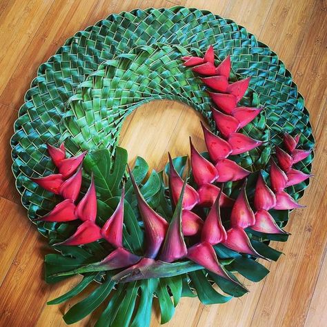 Giant Wreaths, Coconut Weaving, Native Wreath, Hawaiian Wreath, Flowers Arrangements Ideas, Giants Wreath, Palm Sunday Crafts, Coconut Flower, Tropical Wreath