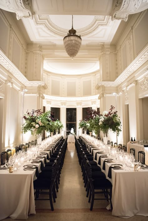 La Tavola Fine Linen Rental: Velvet Ivory with Velvet Onyx Napkins | Photography: Sylvie Gil Photography, Planning & Design: Shannon Leahy Events, Floral Design: Cherries Flowers, Venue: The James Leary Flood Mansion, Rentals: Theoni Collection and Hensley Event Resources Indoor Wedding Photos, Long Tables, 2025 Wedding, San Francisco Wedding, Inexpensive Wedding, Inexpensive Wedding Venues, Jw Marriott, Luxury Wedding Venues, Sophisticated Wedding