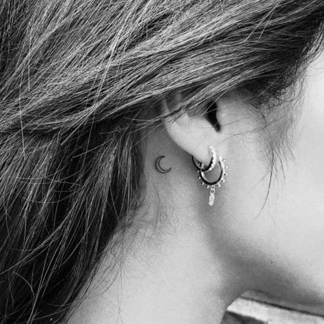 Small Hip Tattoos Women, Tattoo Sentences, Harry Tattoos, Behind Ear Tattoos, Line Tattoo Ideas, Basic Tattoos, Tattoo Line, Simple Henna Tattoo, Moon Tattoo Designs