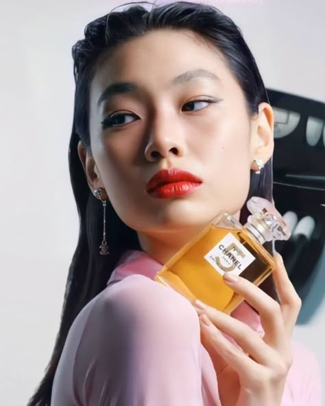 Lancome Perfume, Fragrance Campaign, Jung Hoyeon, Fragrance Photography, Hoyeon Jung, Perfume Photography, Perfume Ad, Brighter Days, Beauty Photoshoot