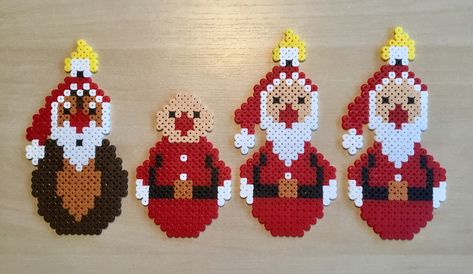 Disney Christmas, hama, perler Hama Beads Disney, Hama Disney, Hama Beads Christmas, Perler Bead Designs, Hama Art, Christmas Perler Beads, Ansan, Pearl Beads Pattern, Hama Beads Design