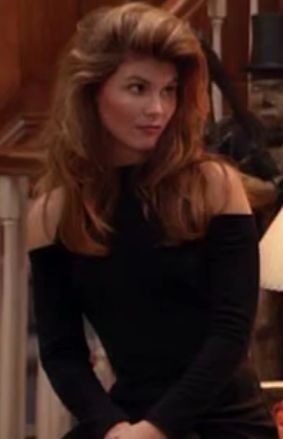 Lori Loughlin as Becky Katsopolis - Full House Fashion Rebecca Katsopolis, Becky Full House Outfits, Full House Rebecca, Aunt Becky Full House Outfits, Rebecca Full House, Becky Katsopolis Outfits, Full House Hairstyles, Michelle Full House Outfit, Becky Full House Hair