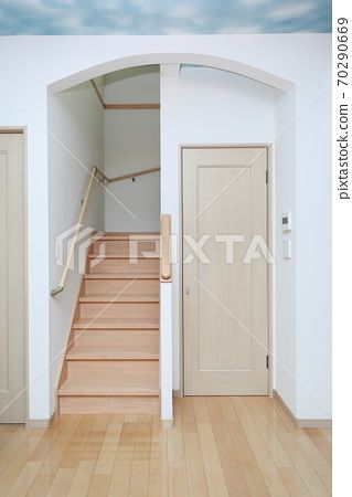 Stairs And Storage, U Shaped Stairs, U Shaped Staircase, Stairs Storage, Under The Stairs, Money Images, Understairs Storage, Stair Storage, Under Stairs