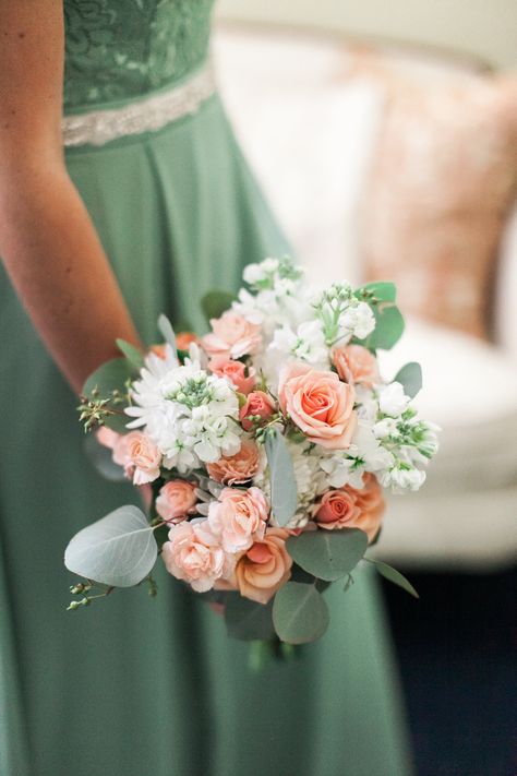 Sage and Peach Spring Wedding Flowers Peach Spring Wedding, Salmon Wedding, Peach Wedding Theme, Coral Wedding Themes, Peach Shades, Bridal Bouquet Peach, Peach Wedding Colors, Spring Orange, Coral Wedding Flowers