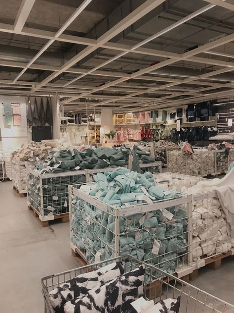 Ikea Aesthetic Store, Ikea Inside, Ikea Shopping, Apartment Vibes, Birthday Outfit For Women, Aesthetic Stores, Daily Activity, Shopping Centre, Shopping Center