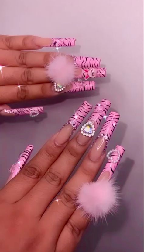 Pink French tips with tiger stripes🐯 heart gems💗 Tiger Stripe French Tip Nails, Pink Tiger Print Nails, Pink Tiger Nails, Tiger Stripe Nails, Tiger Nails, Pink Tiger, Rainbow Zebra, Acrylic Toe Nails, Acrylic Toes