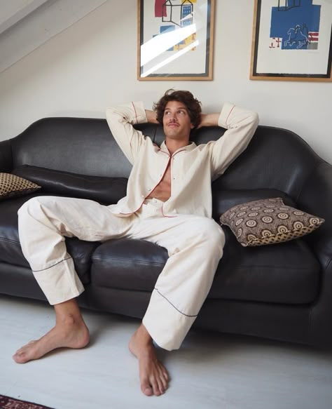 Lounge Wear Men, Mens Loungewear, Male Poses, Outfits Men, Summer Outfits Men, Male Models, Male Model, A Man, Pajamas