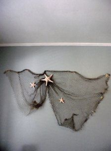 More in Decor - Etsy Weddings - Page 2 Starfish Wedding Decorations, Beach Theme Kitchen, Mermaid Bathroom Decor, Nautical Room, Mermaid Bedroom, Mermaid Bathroom, Art Coquillage, Mermaid Room, Beach Room