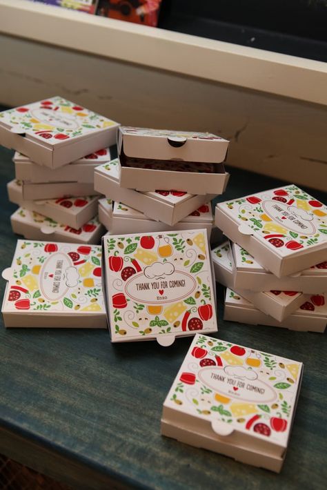 Pizza Box Favors Cooking Themed Birthday Party, Pizza Themed 1st Birthday Party, Pizza First Birthday Party, Pizza Party Favors, Kids Pizza Party, Cool Pizza, Pizza Birthday Party, Birthday Pies, Pizza Party Birthday