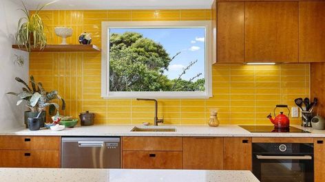 Kitchen of the Week: Channelling a Mid-century '70s vibe | Stuff.co.nz Yellow Tile Kitchen, 70s Tile, 1970 Kitchen, Mustard Yellow Kitchens, Tile Backsplash Kitchen, 1970s Kitchen, 70s Kitchen, Tile Splashback, E Image