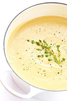 This Creamy Cauliflower Soup recipe is comfort food you can feel GOOD about. It's made with healthier ingredients, it's quick and easy to make, and it is so comforting and tasty. | gimmesomeoven.com (Vegan | Gluten-Free) Cauliflower Soup Recipe, Creamy Cauliflower Soup, Cauliflower Soup Recipes, Gimme Some Oven, Creamy Cauliflower, Soup And Stew, Pan Recipes, Cauliflower Soup, Creamy Soup