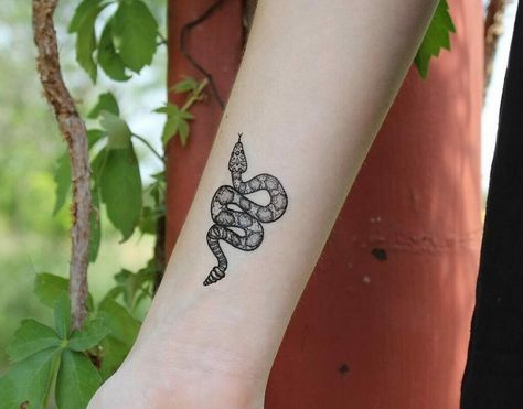 Rattlesnake Tattoo Texas Rattlesnake Tattoo, Timber Rattlesnake Tattoo, Rattlesnake Tattoo Feminine, Rattle Snake Tattoo, Rattlesnake Tattoo, New Age Tattoo, Japanese Snake Tattoo, Tattoos Back, Bright Tattoos