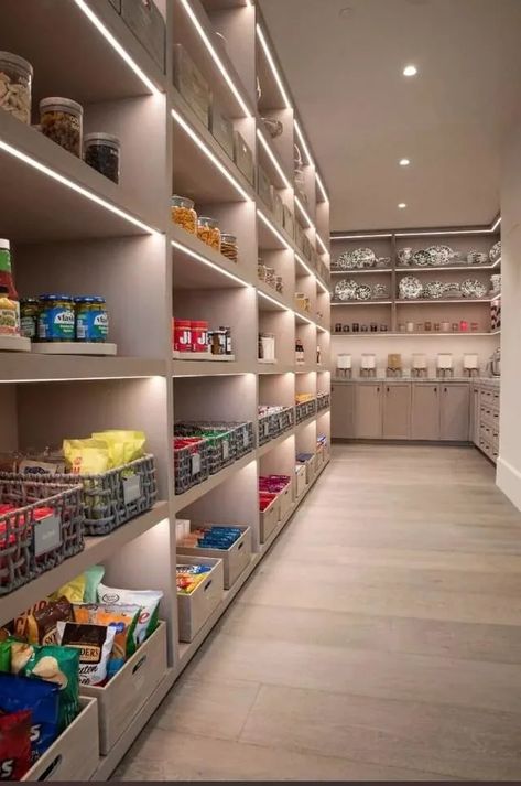 Photo of Khloe Kardashian’s ludicrous home sparks outrage online: ‘I really don’t get the allure of this family’ Khloe Kardashian Pantry, Kardashian Pantry, Beautiful Pantry, Pantry Organisation, Khloé Kardashian, Large Pantry, Butler Pantry, Pantry Labels, Pantry Design