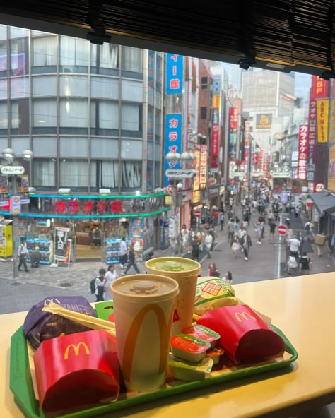 when in japan… 🇯🇵 Living In Japan Life, Japanese Cafe Aesthetic, Japan Tourism, Japanese English, Japan Summer, Travel Bucket Lists, Living In Japan, Well Hello There, Trip To Japan