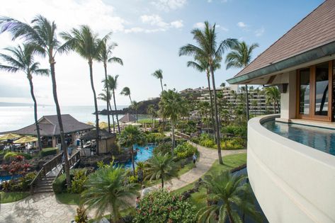 Oahu vs. Maui: Which Hawaiian Island Should You Choose? | Oyster.com Westin Maui, Maui Hotels, Maui Resorts, Kaanapali Beach, West Maui, Ocean Club, Hotel Amenities, Luxury Suite, Hawaiian Islands