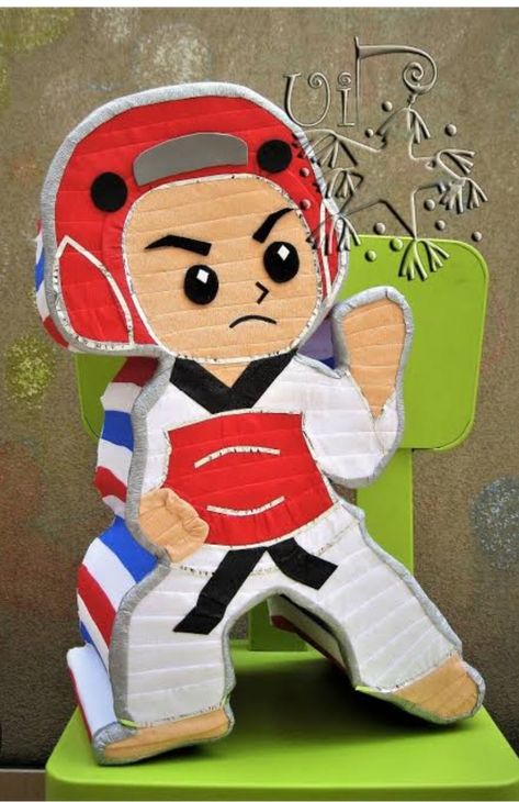 Taekwondo Boy, Karate Party, Piñata Ideas, Mini Pinatas, 4 Pm, 7th Birthday, Taekwondo, Karate, Kids Party