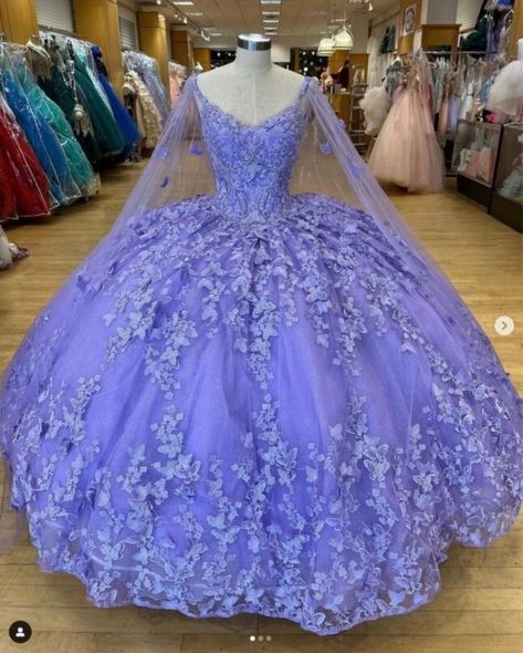 Butterfly Quinceanera Dress, Quinceanera Dresses With Cape, Lilac Quinceanera Dresses, Princess Quinceanera Dresses, Lavender Quinceanera Dresses, Mint Gown, 15 Quinceanera, Purple Sweet 16, Purple Ball Gown